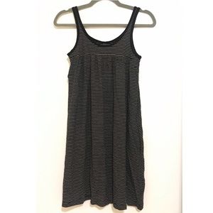 Old navy XS black/white stripped summer dress